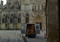 place-Jean-Moulin_Bordeaux_Hay_camion